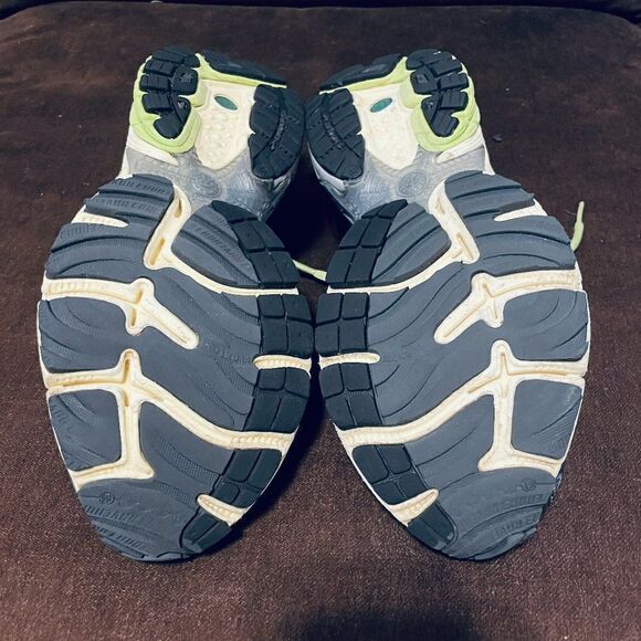 Very Good Brooks Ravenna 3 Womens Running Shoes Size 8 US 39 Medium Black Green - Picture 7 of 9